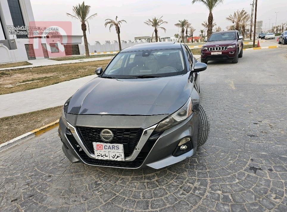 نیسان ئەلتیما